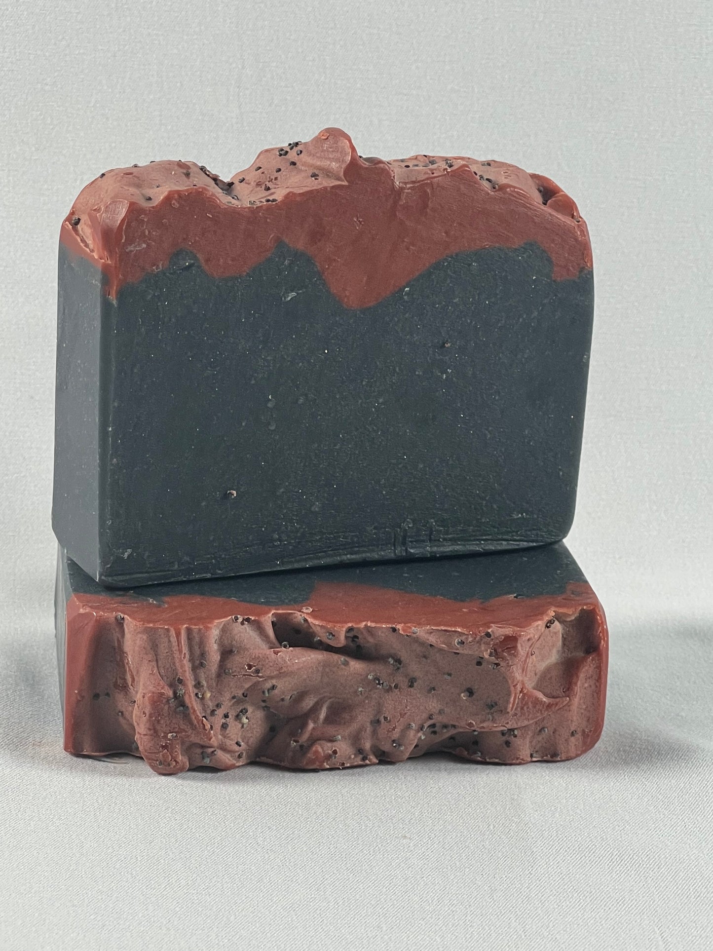 Amber & Onyx - GRASS-FED TALLOW ARTISAN BAR - moderately scented