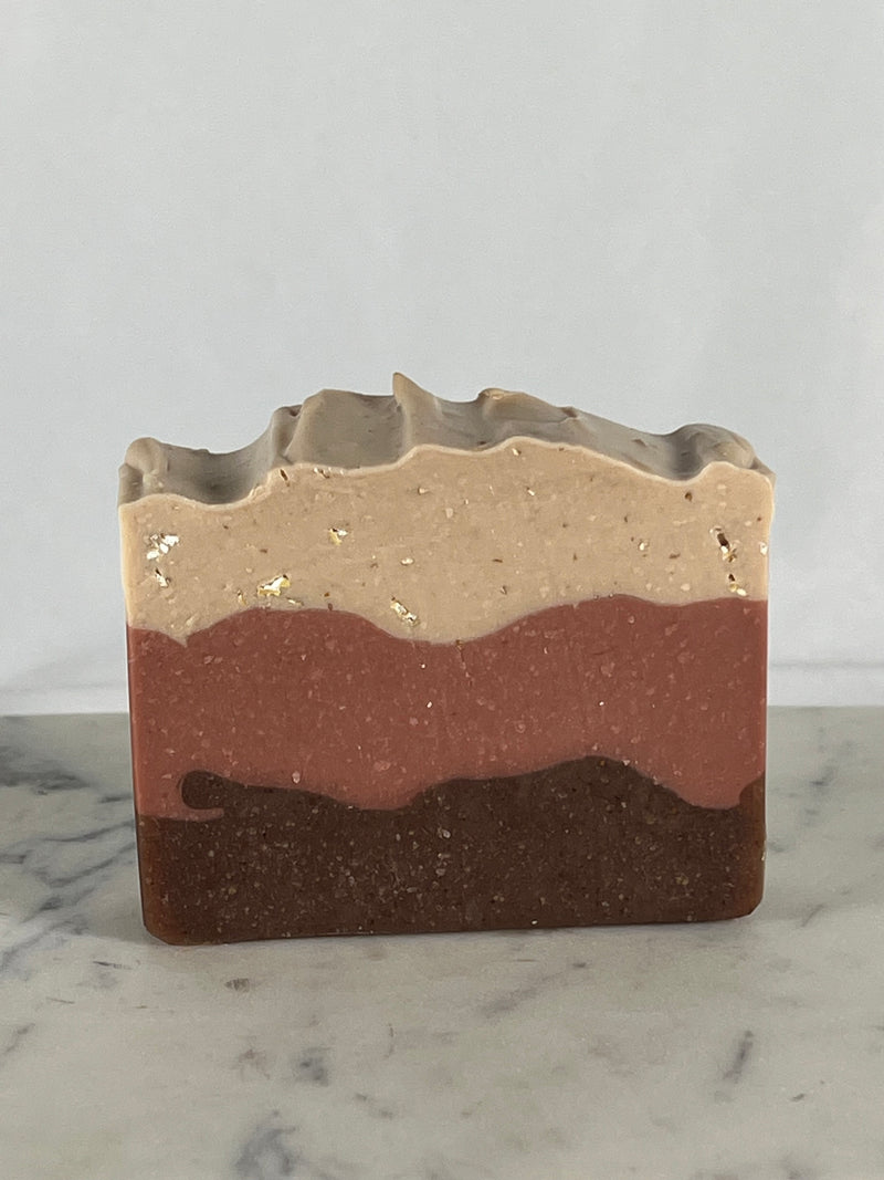 GRASS-FED TALLOW SCRUBBY BAR + BUTTERMILK & BEE POLLEN POWDER - Oatmeal, Milk Honey & Almond